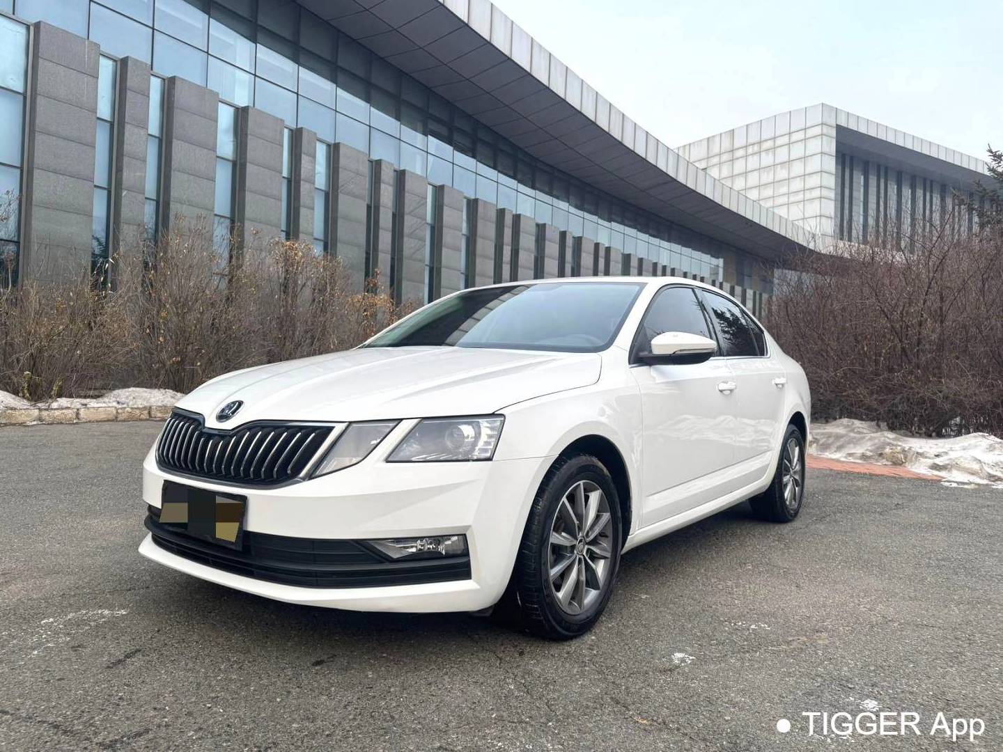 ŠKODA 2022 OCTAVIA 1.5 Comfort Edition Automatic Transmission