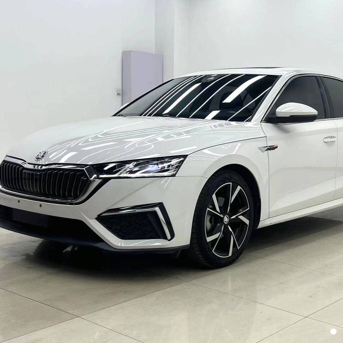 ŠKODA 2022 OCTAVIA PRO 1.4TSI TSI280 Luxury Edition Automatic Transmission