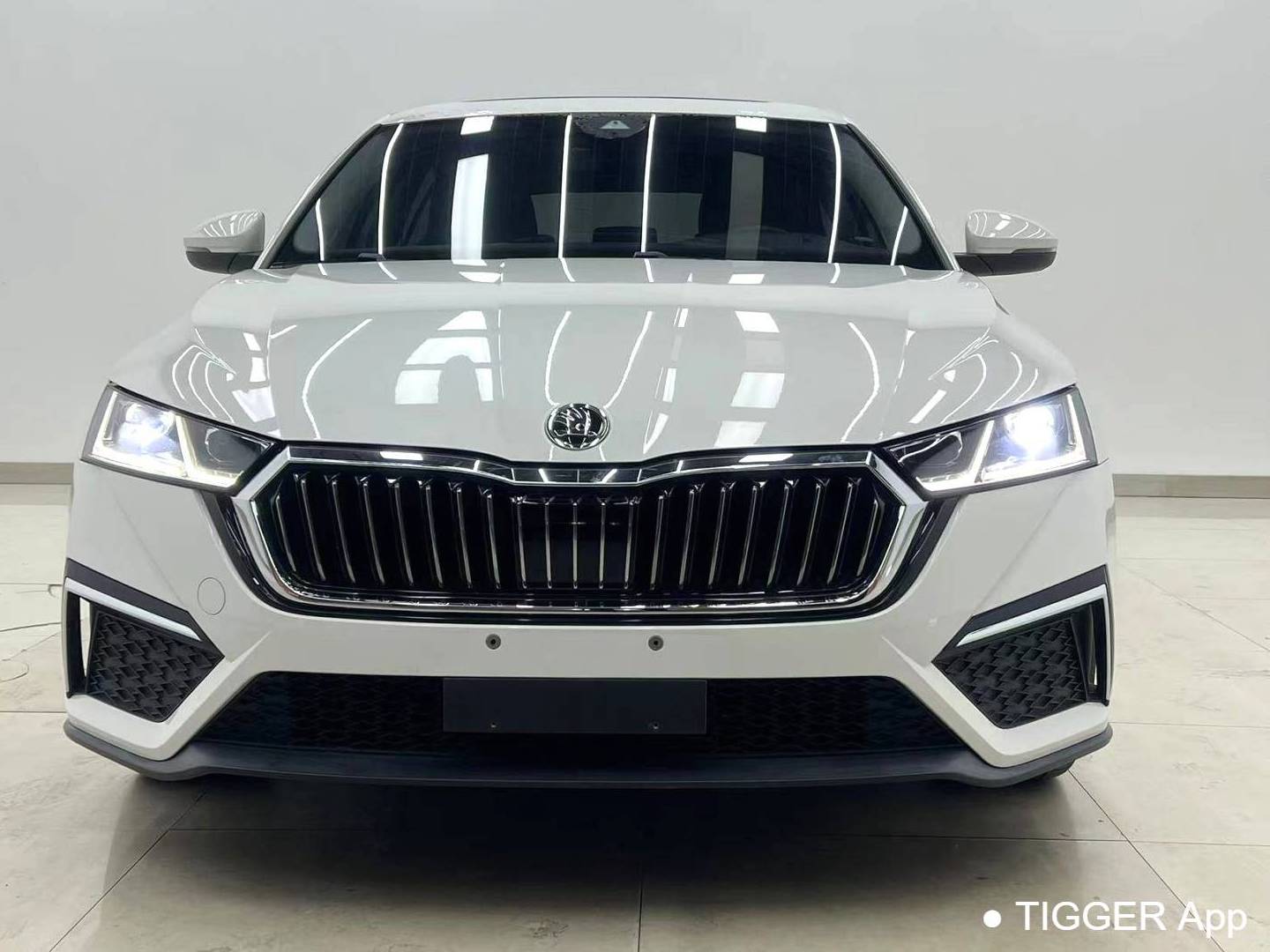 ŠKODA 2022 OCTAVIA PRO 1.4TSI TSI280 Luxury Edition Automatic Transmission