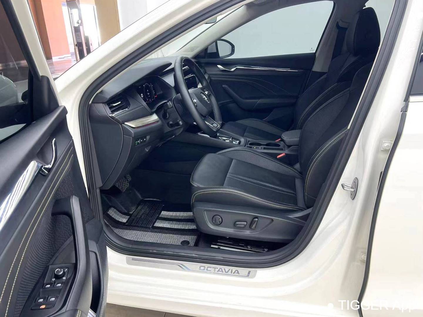 ŠKODA 2022 OCTAVIA PRO 1.4TSI TSI280 Luxury Edition Automatic Transmission